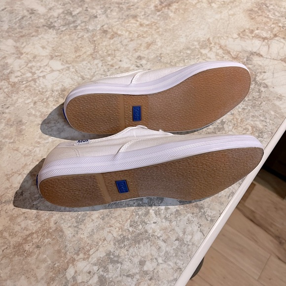 Wins white Keds - Picture 7 of 8